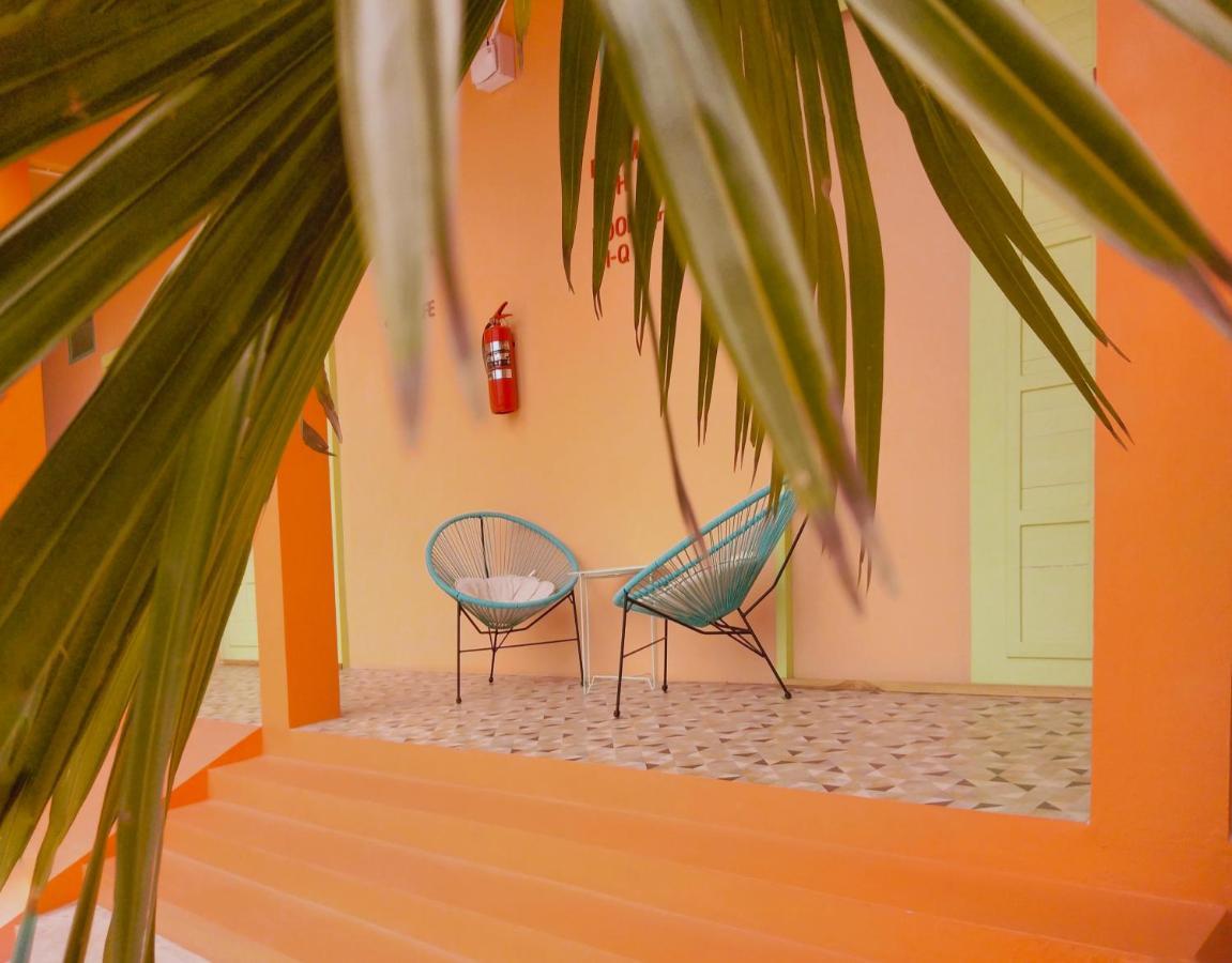 Alley51 Hotel スラート・ターニー エクステリア 写真